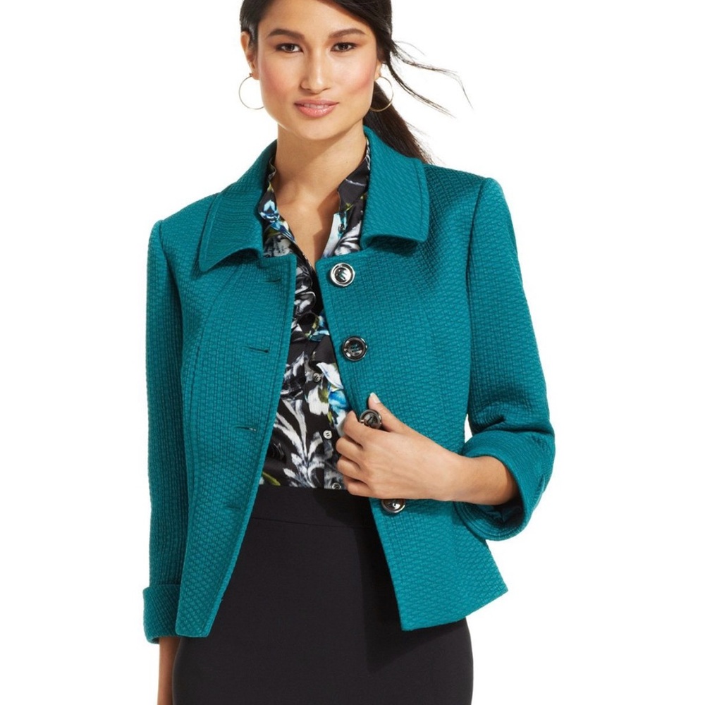 Tahari forest green button down blazer, size 8